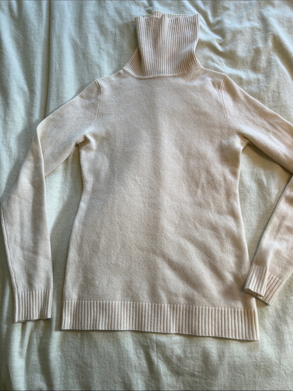 J Crew Women's Cashmere Cream Turtleneck Sweater